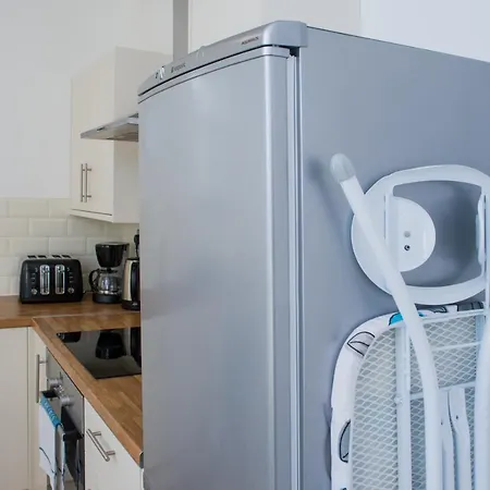 Mycityhaven - 3 Bedroom Shirehampton Flat Near Avonmouth & M4