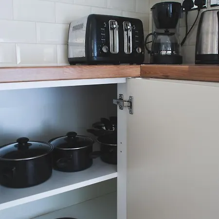 Mycityhaven - 3 Bedroom Shirehampton Flat Near Avonmouth & M4 * Bristol