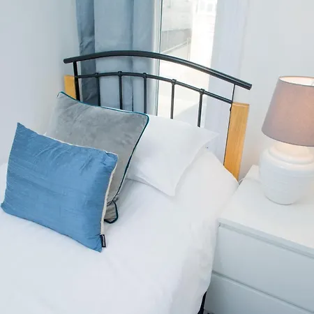 Mycityhaven - 3 Bedroom Shirehampton Flat Near Avonmouth & M4 Lejlighed *