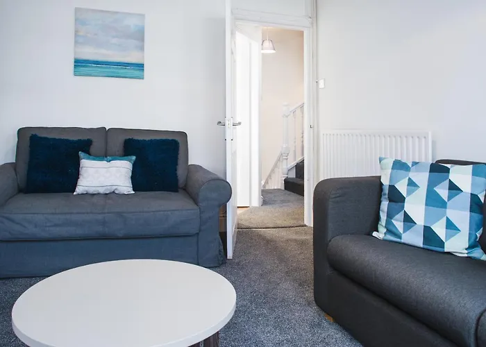 Mycityhaven - 3 Bedroom Shirehampton Flat Near Avonmouth & M4 アパート ブリストル